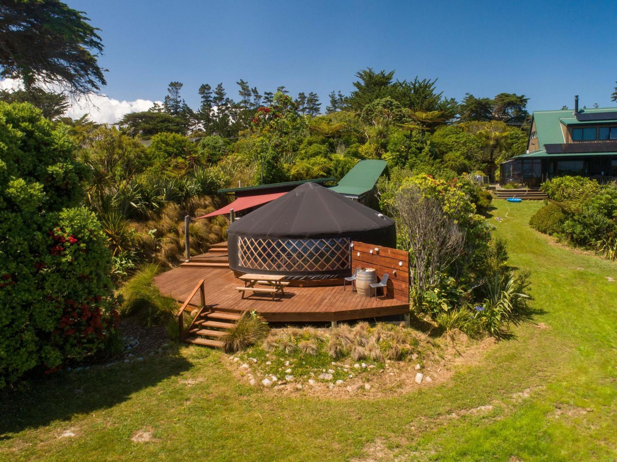 The Hole In The Rock Yurt Hotell Cape Foulwind Exteriör bild